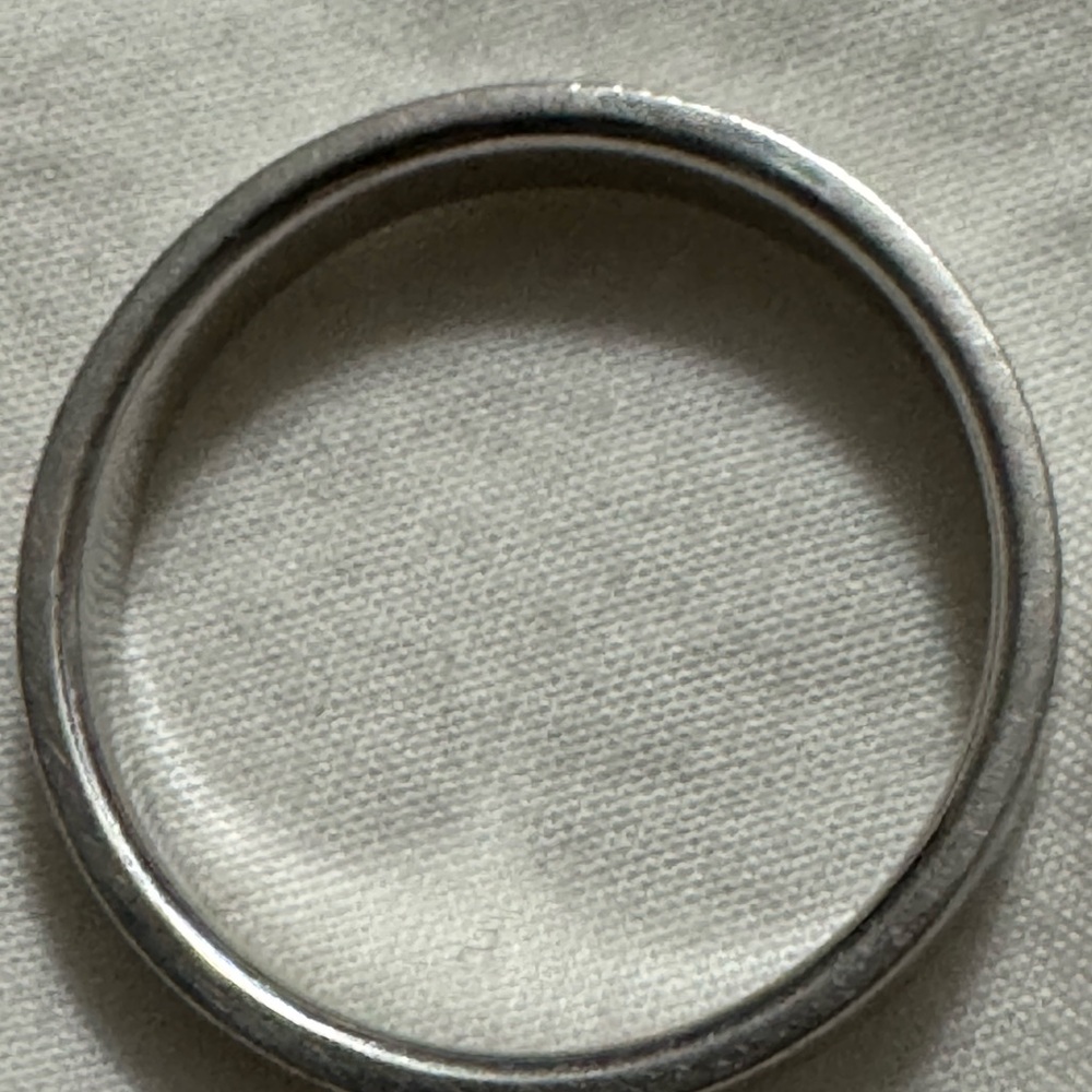 Tiffany & Co. Platinum Satin Finished Men’s Wedding Band Size 10 - Picture 2 of 7